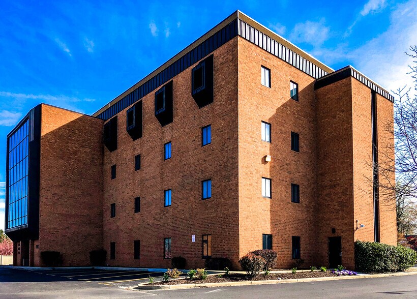 More Photos Of 7915 Malcolm Rd, Clinton Unknown For Lease