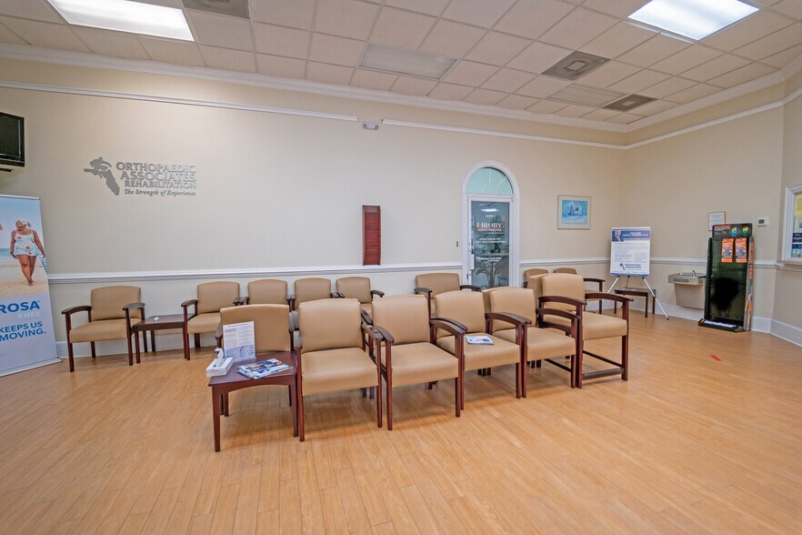 More Photos Of 554 Highway 85 N, Niceville Medical For Sale