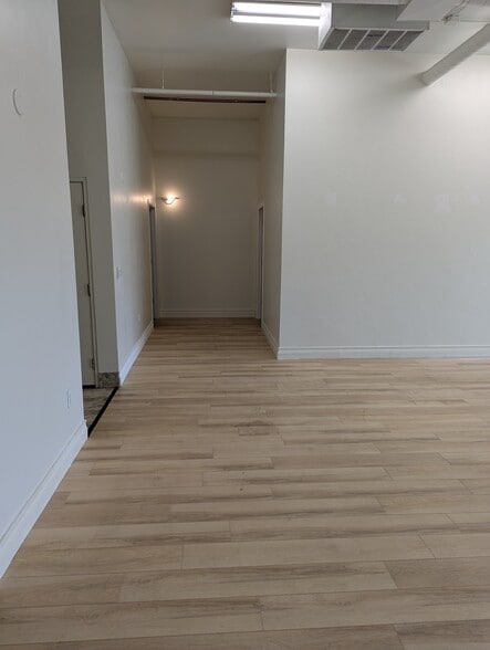 More Photos Of 1255-1263 S Monroe Ave, Green Bay Unknown For Lease