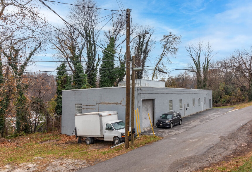 More Photos Of 1401 Clipper Heights, Baltimore Warehouse For Sale