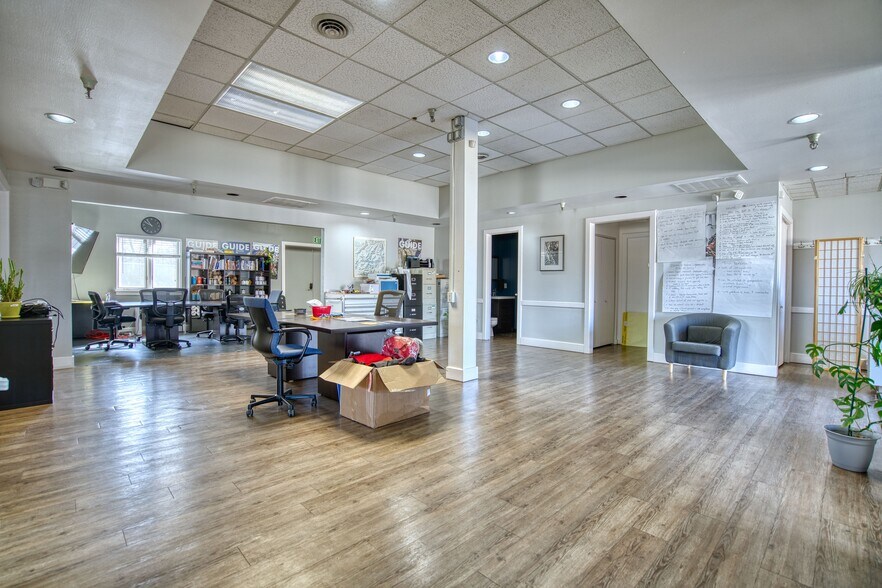More Photos Of 2805 Wilderness Pl, Boulder Manufacturing For Lease
