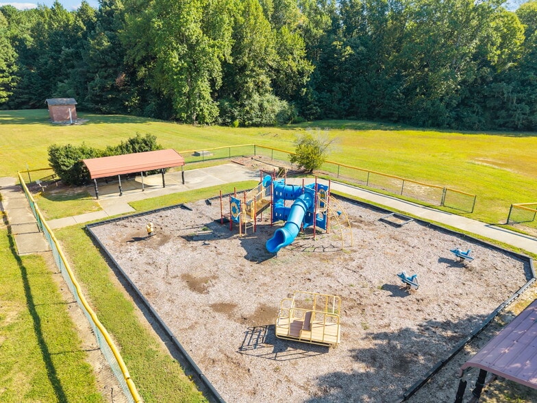 More Photos Of 8967 Cedar Grove School Loop Rd, Nashville Schools For Sale