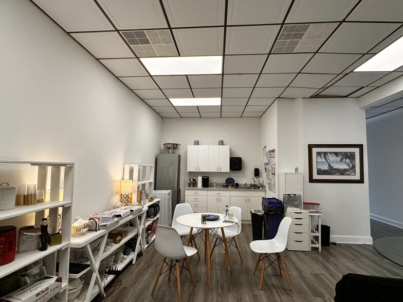 More Photos Of 490 Westfield Rd, Charlottesville Storefront Retail Office For Sale