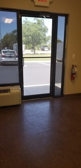 More Photos Of 932 NE 24th Ln, Cape Coral Light Manufacturing For Lease