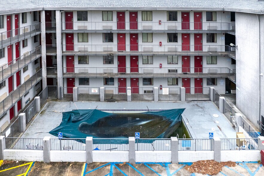 More Photos Of 2738 N Monroe St, Tallahassee Hotel For Sale