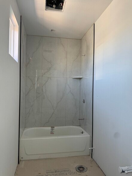 More Photos Of 906 Lakme ave, Wilmington Apartments For Sale