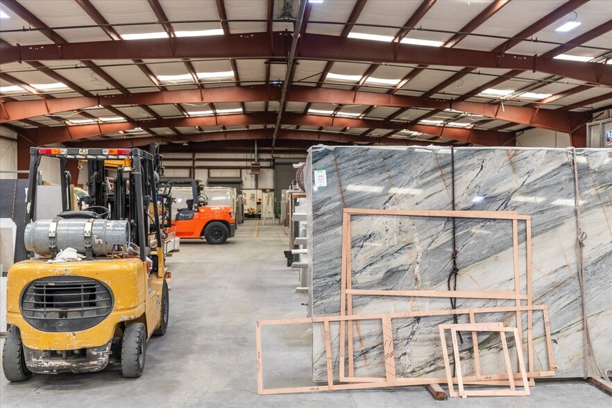 More Photos Of 325 Santa Bella, Paso Robles Warehouse For Sale