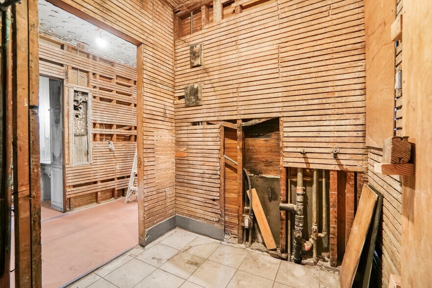 More Photos Of 728 S Genesee Ave, Los Angeles Apartments For Sale