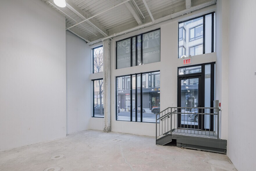 More Photos Of 57 N 9th St, Brooklyn Storefront For Sale