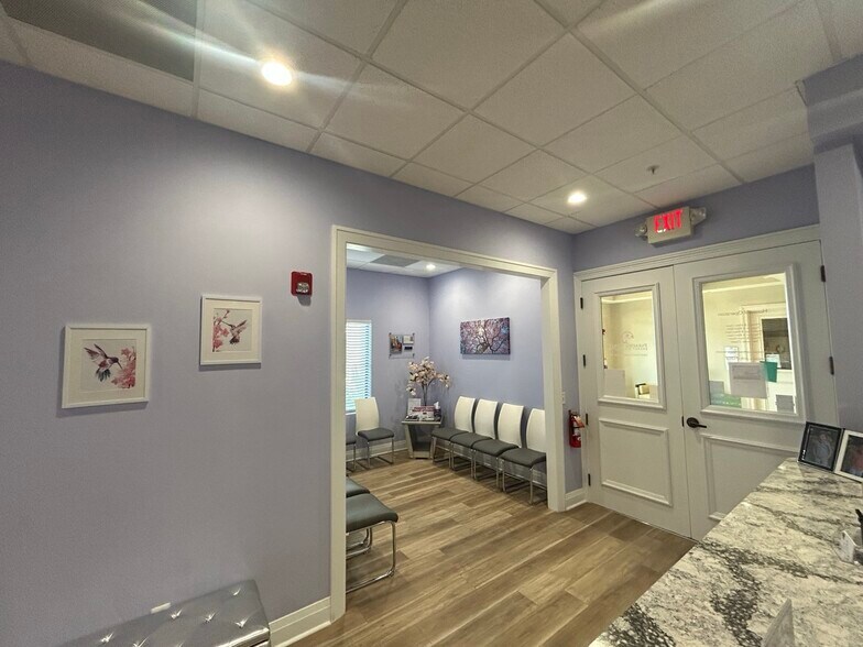 More Photos Of 7955 Airport Pulling Rd, Naples Medical For Lease