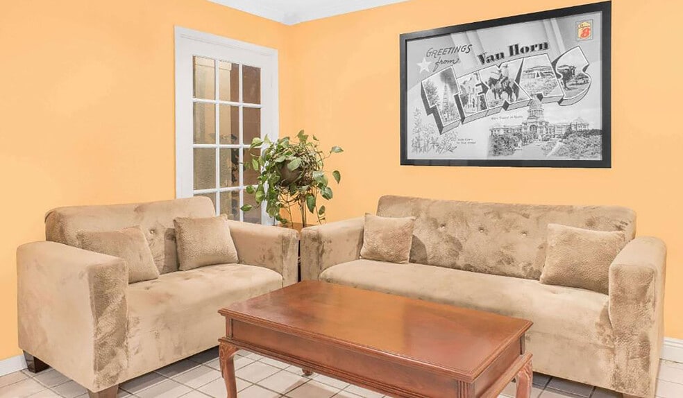 More Photos Of 1807 SE Frontage Rd, Van Horn Hotel For Sale