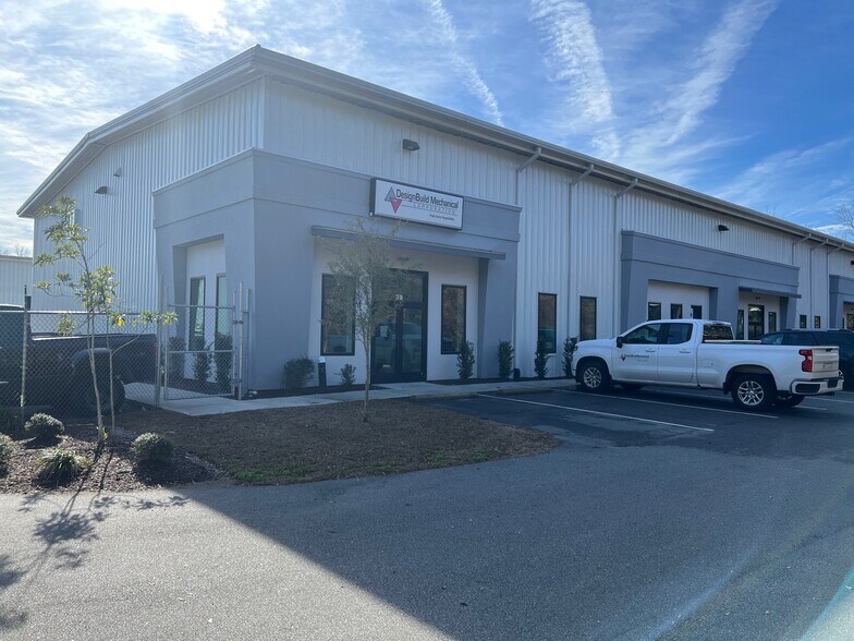 Primary Photo Of 2157 Rich St, North Charleston Showroom For Lease