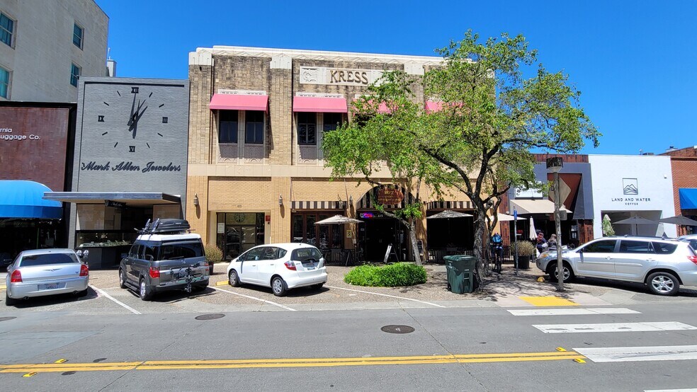 More Photos Of 613-617 4th St, Santa Rosa Office For Lease