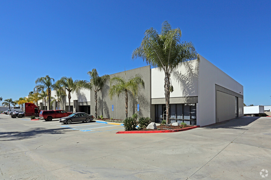 Primary Photo Of 2591 Pioneer Ave, Vista Warehouse For Lease