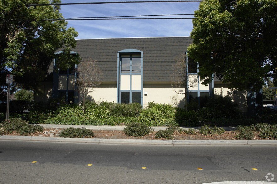 More Photos Of 1866 B St, Hayward Medical For Lease