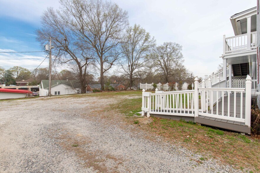 More Photos Of 302 N White St, Lancaster Office For Sale