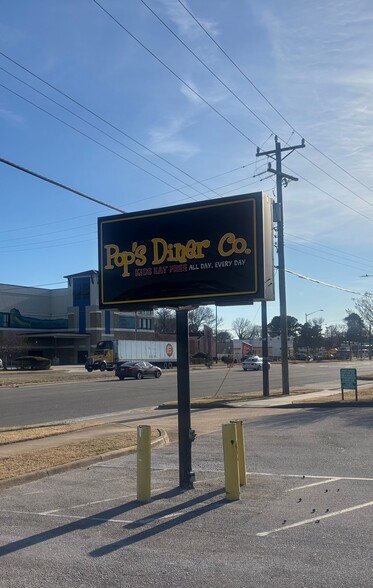 More Photos Of 5720 Northampton Blvd, Virginia Beach Restaurant For Lease