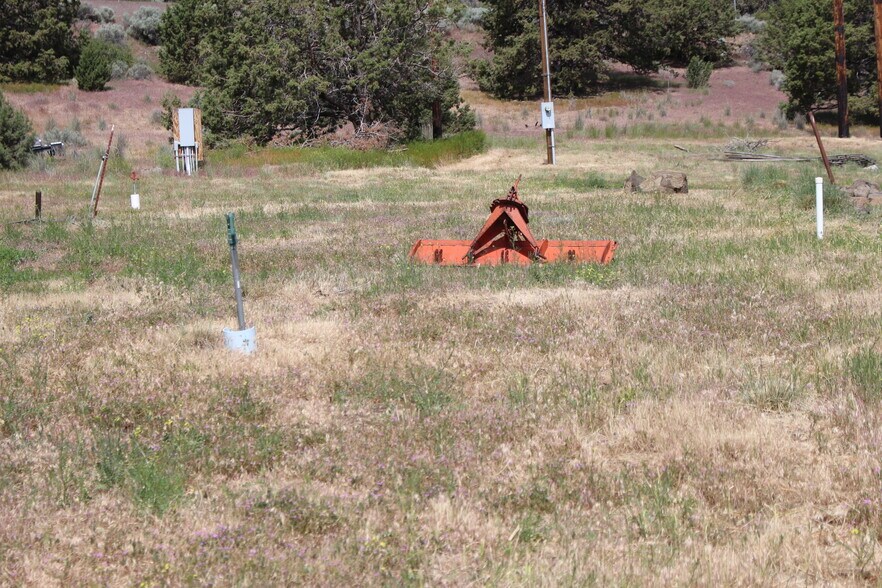 More Photos Of 24221 US-97 Hwy, Klamath Falls Contractor Storage Yard For Sale