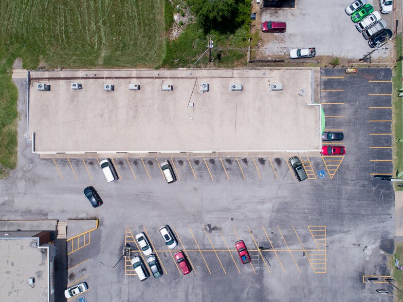 More Photos Of 12540-12564 E 21st St, Tulsa Unknown For Lease