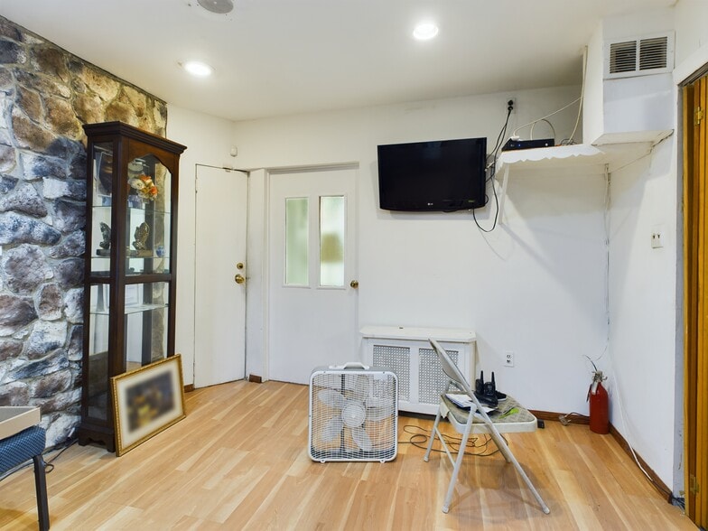 More Photos Of 3100 N 22nd St, Philadelphia Storefront Retail Residential For Sale