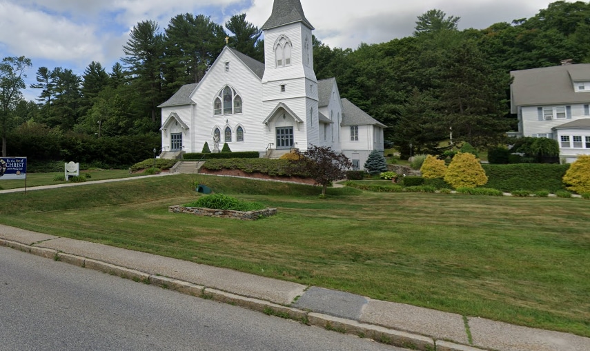 More Photos Of 652 Main St, North Oxford Religious Facility For Sale