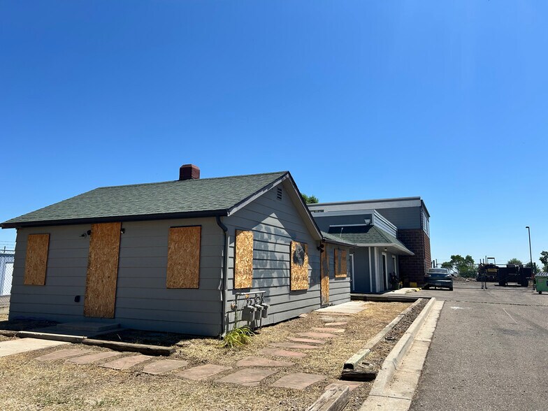 More Photos Of 6838 Lowell Blvd, Denver Warehouse For Sale