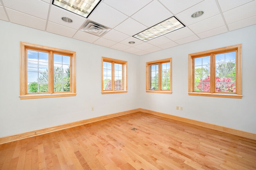 More Photos Of 3135 Wilmington Rd, New Castle Medical For Sale