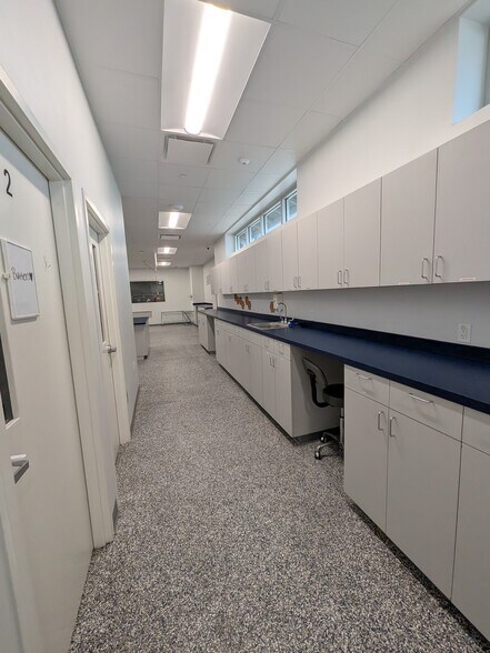 More Photos Of 16719 Balance Cv, Land O' Lakes Office For Sale