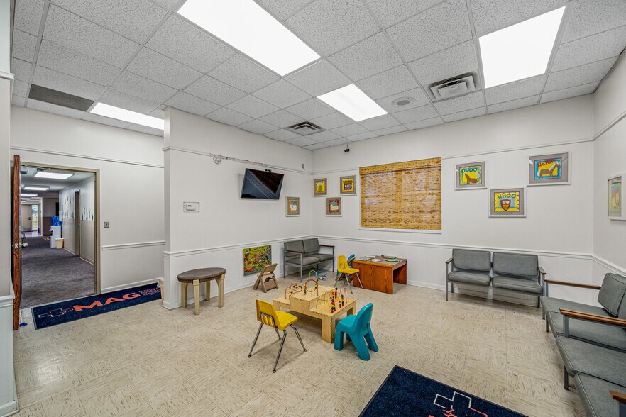 More Photos Of 15239 AL Highway 68, Crossville Medical For Sale