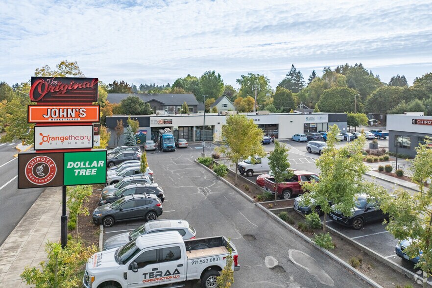 Primary Photo Of 3550-3608 SE Powell Blvd, Portland Unknown For Lease