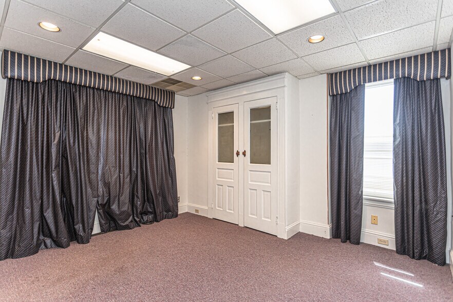 More Photos Of 100-102 W Fornance St, Norristown Medical For Sale