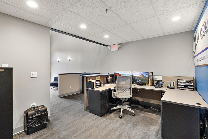 More Photos Of 28525 Beck Rd, Wixom Warehouse For Sale