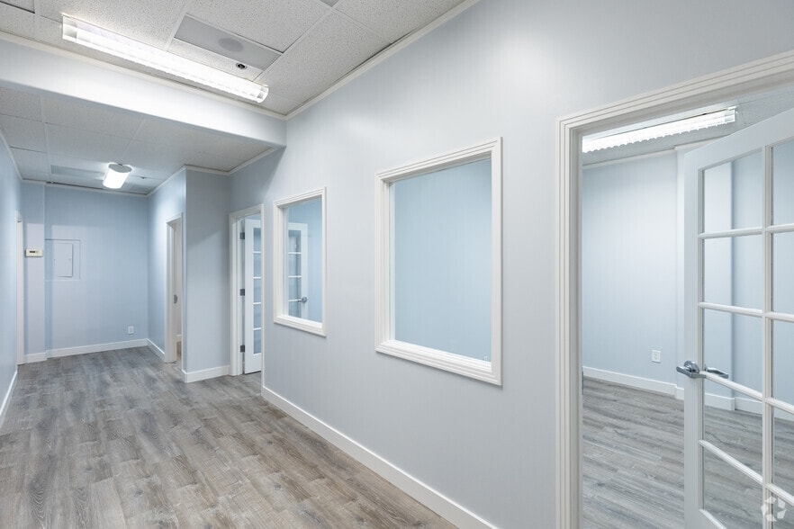 More Photos Of 20 S Santa Cruz Ave, Los Gatos Office Residential For Lease