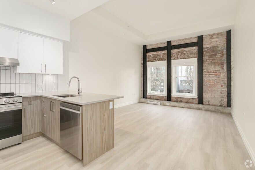 More Photos Of 825 Fort St, Victoria Apartments For Lease