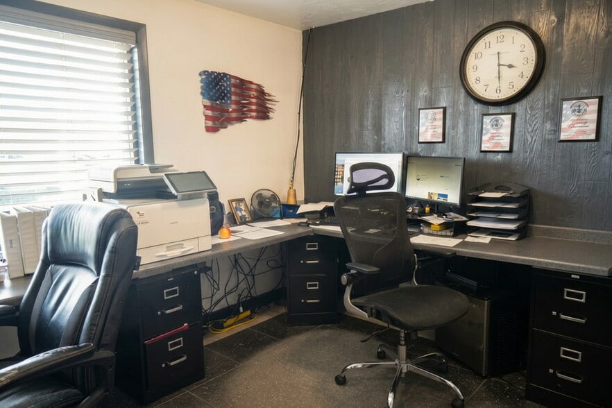 More Photos Of 2360 O'Connor Rd, Howard Warehouse For Sale
