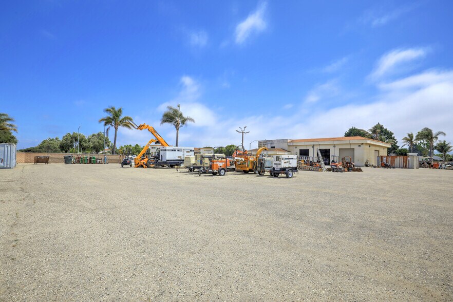 More Photos Of 1401 N O St, Lompoc Warehouse For Sale