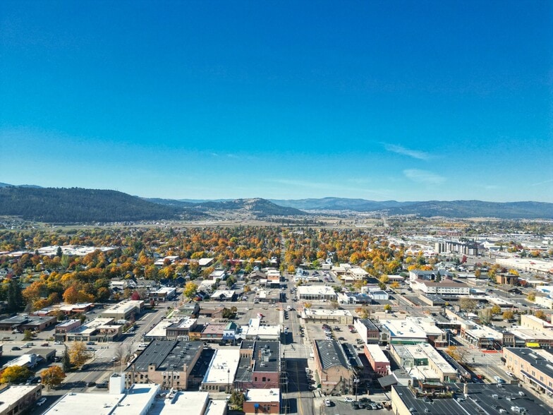 More Photos Of 302 S Main St, Kalispell Restaurant For Sale