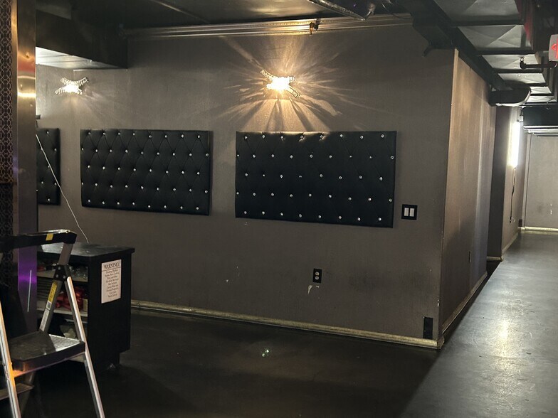 More Photos Of 1017 Front St, Sacramento Storefront Retail Office For Sale
