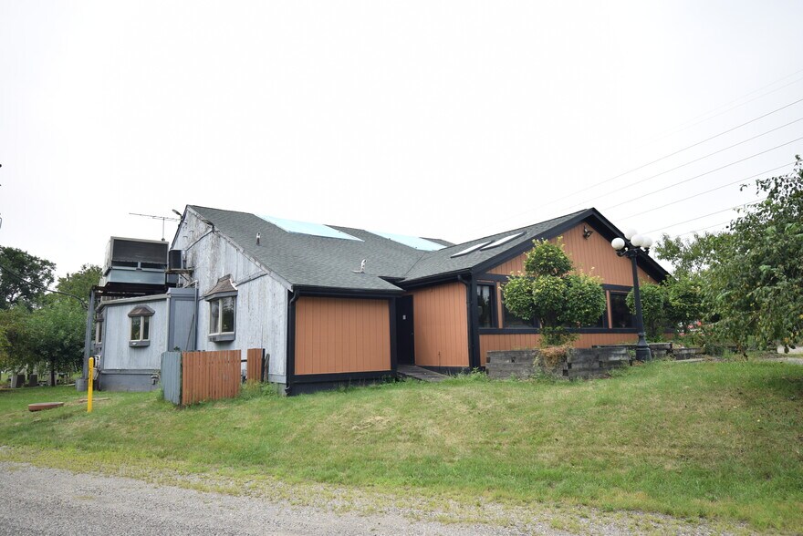 More Photos Of 62840 Van Dyke Rd, Washington Restaurant For Sale