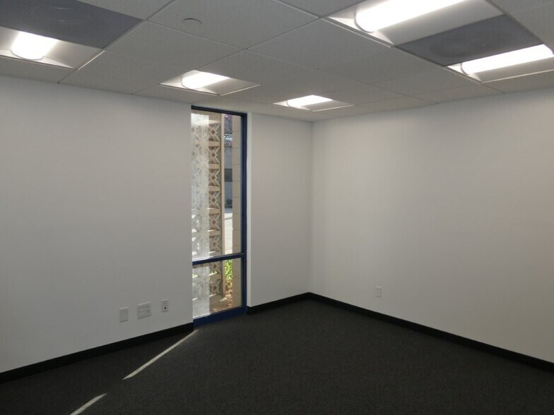 More Photos Of 1756 Flower St, Glendale Office For Lease