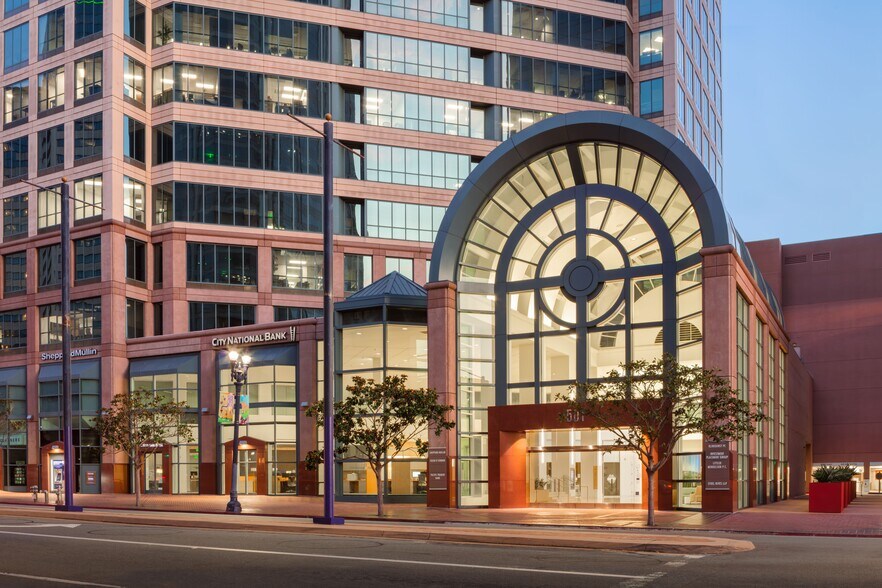 More Photos Of 501 W Broadway, San Diego Office For Lease