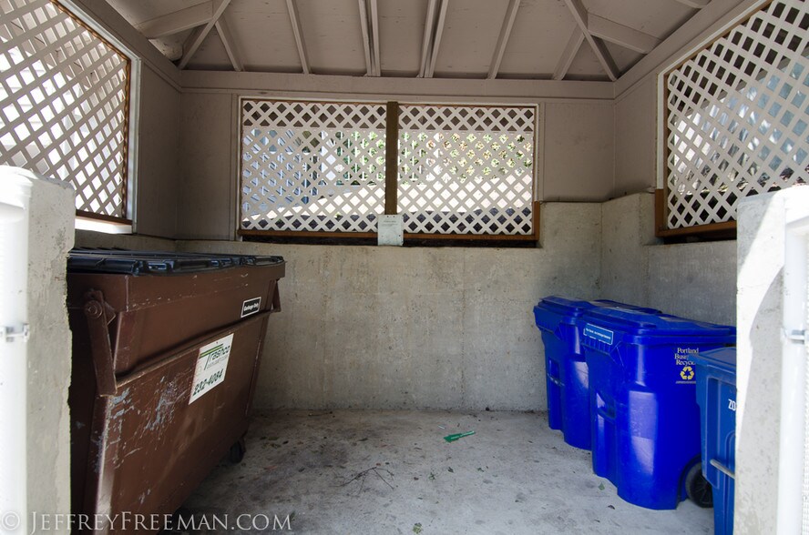More Photos Of 1129 SW Gaines St, Portland Apartments For Sale