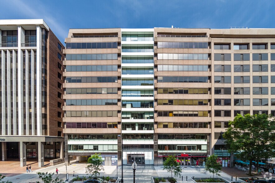 More Photos Of 1111 19th St NW, Washington Office For Lease