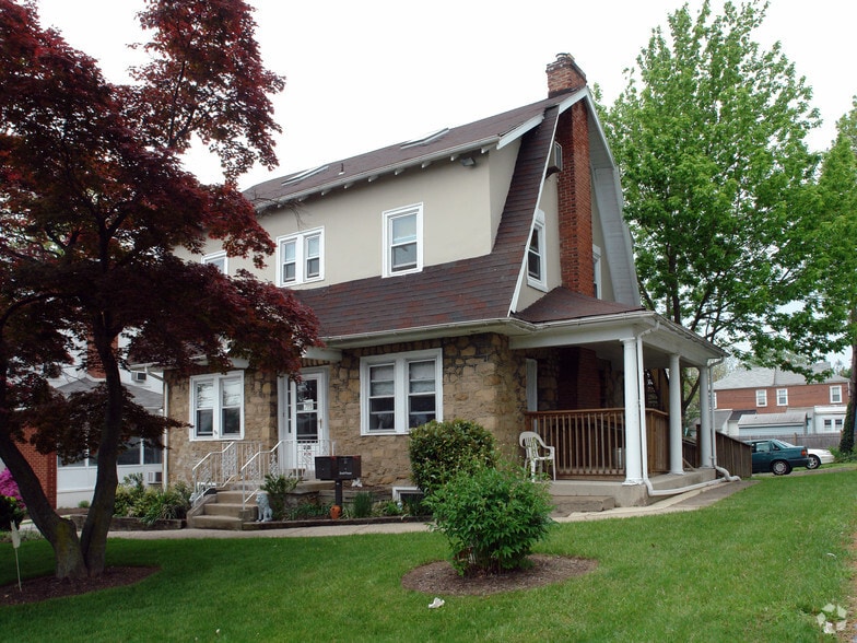 More Photos Of 317 W Johnson Hwy, Norristown Office Residential For Sale