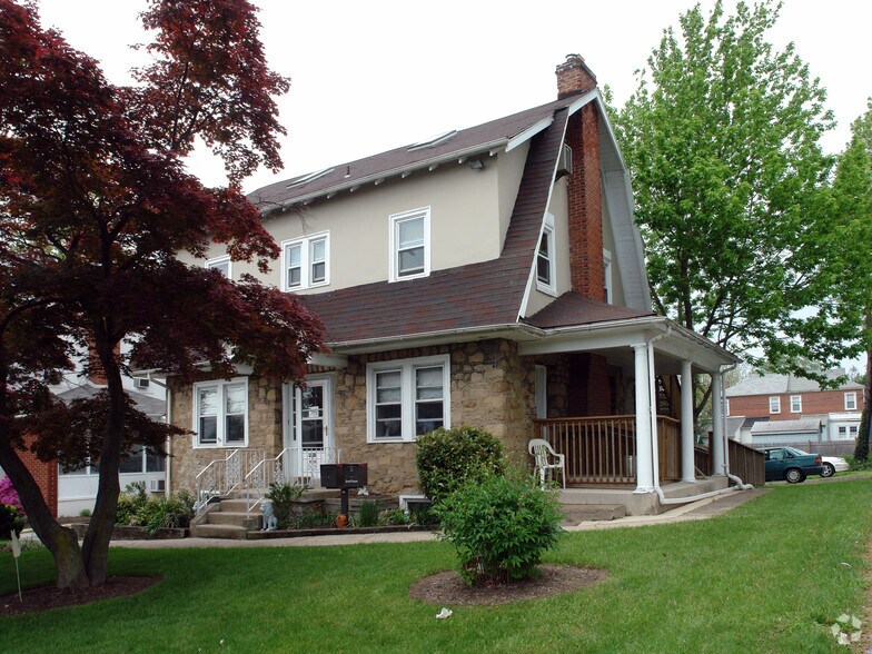 More Photos Of 317 W Johnson Hwy, Norristown Office Residential For Sale
