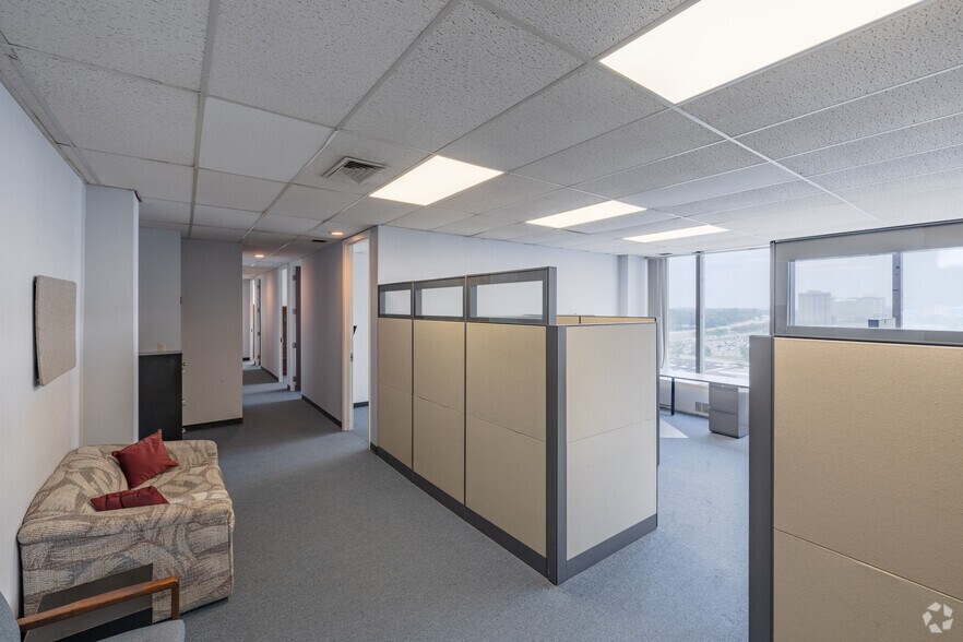 More Photos Of 15565 Northland Dr, Southfield Unknown For Sale