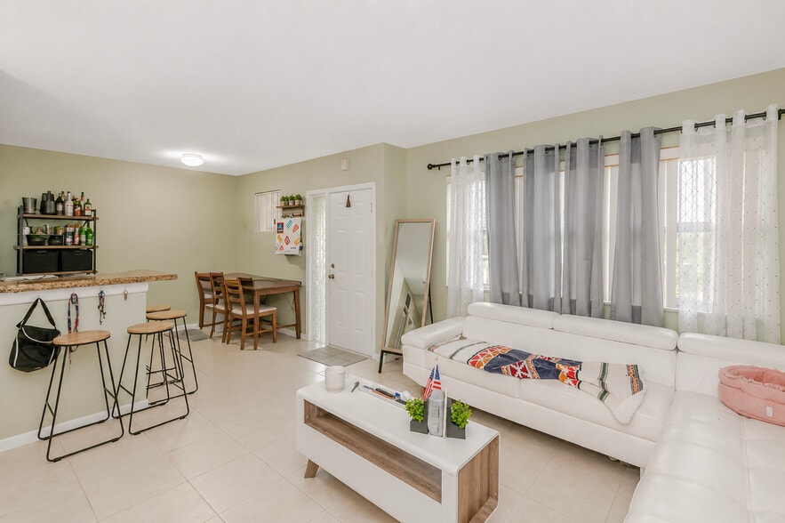 More Photos Of 4263 NW 115th Ave, Coral Springs Multifamily For Sale