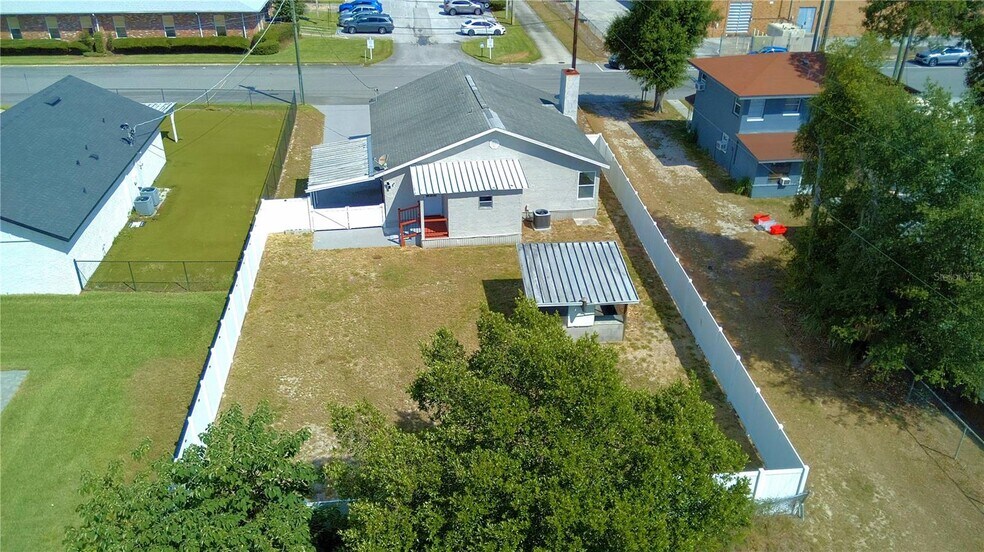 More Photos Of 208 Center St, Auburndale Office For Sale