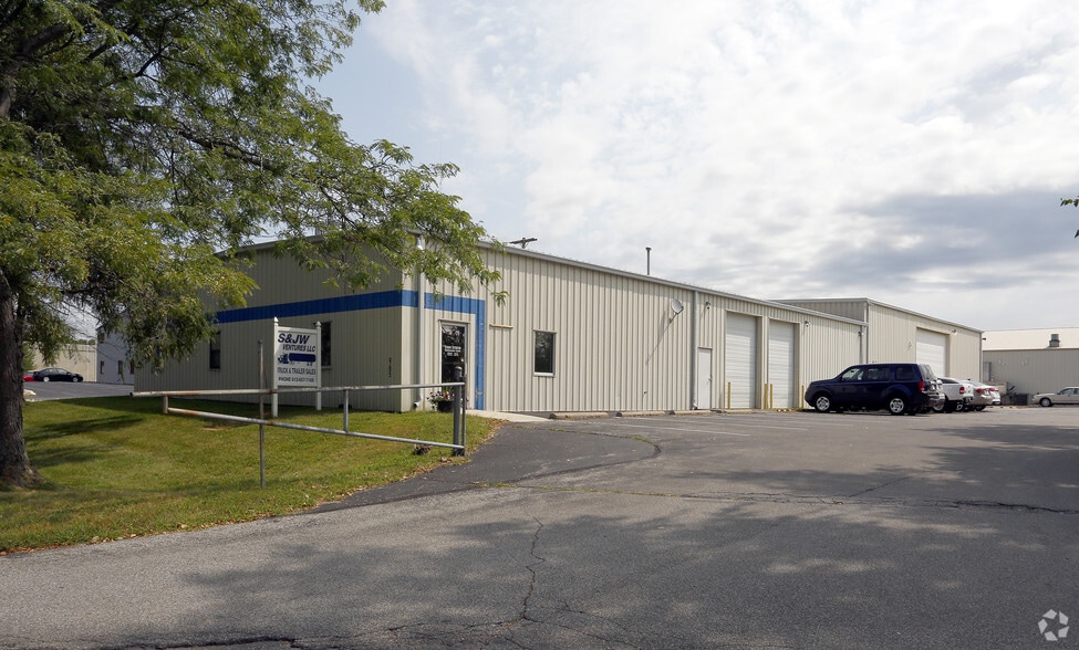 Primary Photo Of 965 Repp Dr, Columbus Warehouse For Lease
