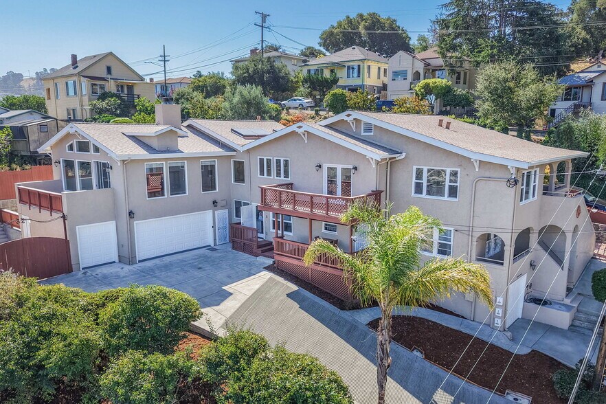 More Photos Of 1135 5th Ave, Crockett Apartments For Sale